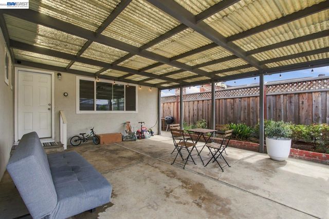 25531 Scripps St, Hayward, CA 94545