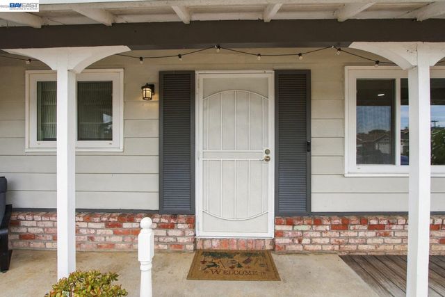 25531 Scripps St, Hayward, CA 94545