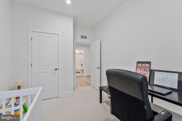 41912 HOGAN FOREST TER, Aldie, VA 20105