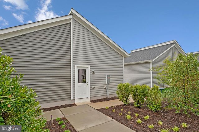 41912 HOGAN FOREST TER, Aldie, VA 20105