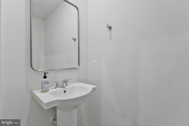 41912 HOGAN FOREST TER, Aldie, VA 20105