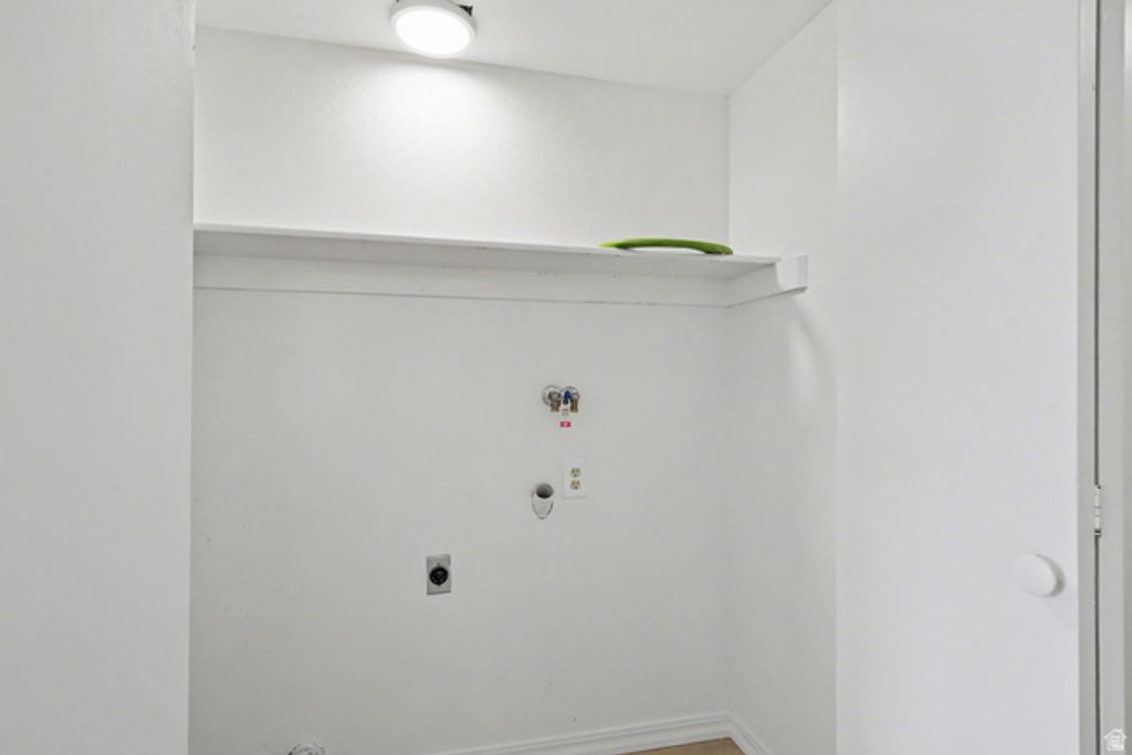 Image 12 of property listing at 4834 S HIGHLAND CIR #410, Holladay, UT 84117