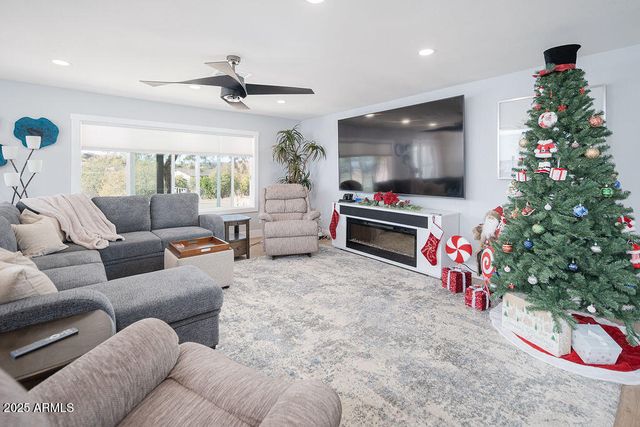 1574 E Dorothy Street, Queen Valley, AZ 85118