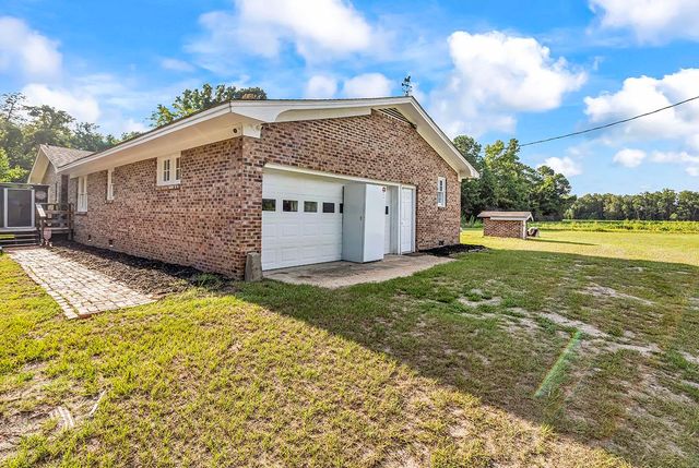 2153 Grainger Rd., Aynor, SC 29511