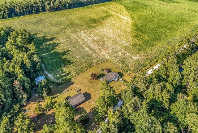 2153 Grainger Rd., Aynor, SC 29511