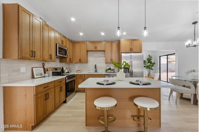 7402 E HALIFAX Circle, Mesa, AZ 85207