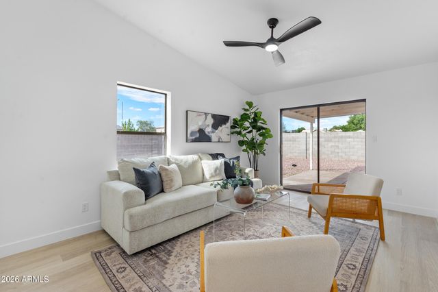 7402 E HALIFAX Circle, Mesa, AZ 85207