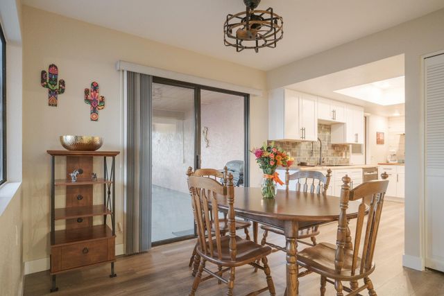 287 Leisure World, Mesa, AZ 85206