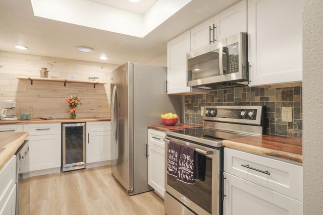 287 Leisure World, Mesa, AZ 85206