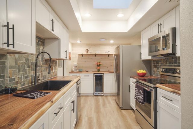 287 Leisure World, Mesa, AZ 85206