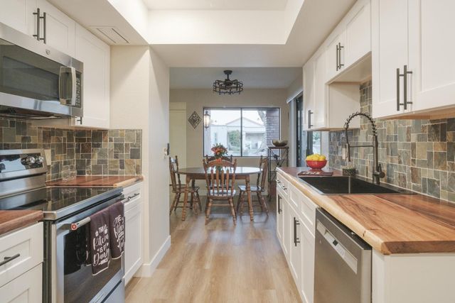 287 Leisure World, Mesa, AZ 85206