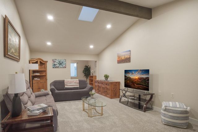 287 Leisure World, Mesa, AZ 85206