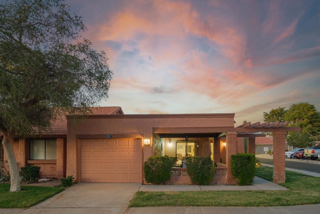 287 Leisure World, Mesa, AZ 85206