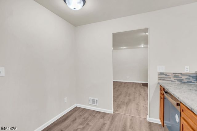 235 Mcauliffe Ct, Franklin Twp., NJ 08873