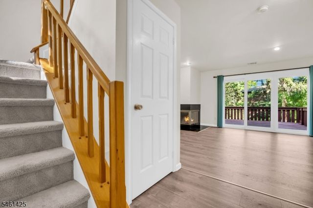 235 Mcauliffe Ct, Franklin Twp., NJ 08873