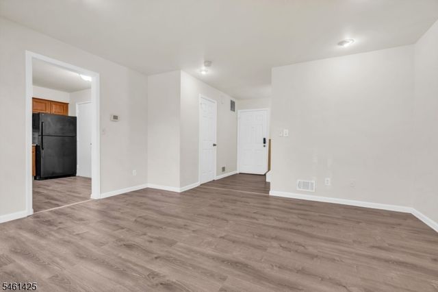 235 Mcauliffe Ct, Franklin Twp., NJ 08873