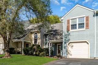 235 Mcauliffe Ct, Franklin Twp., NJ 08873