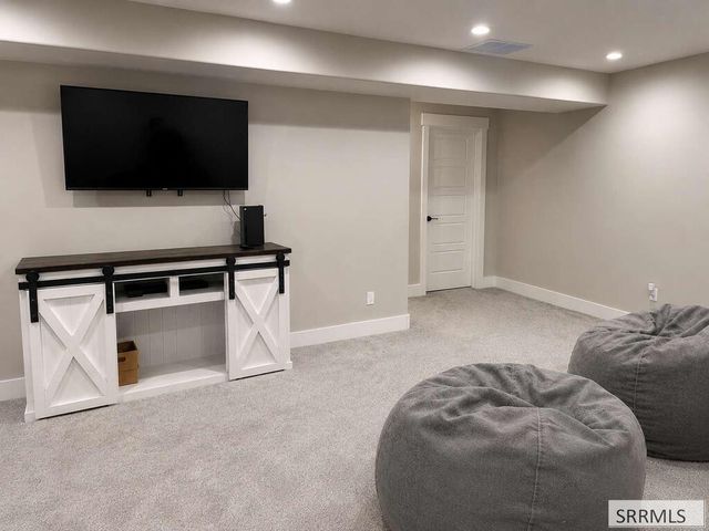 3891 Baldwin Avenue, Idaho Falls, ID 83401