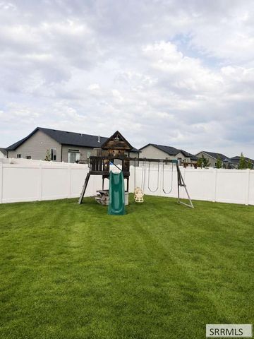 3891 Baldwin Avenue, Idaho Falls, ID 83401