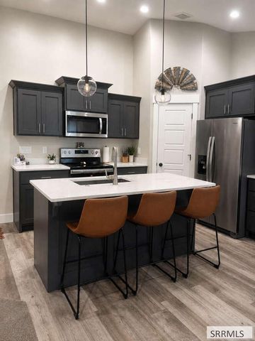 3891 Baldwin Avenue, Idaho Falls, ID 83401