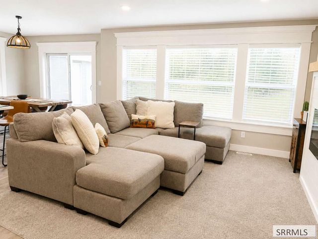 3891 Baldwin Avenue, Idaho Falls, ID 83401