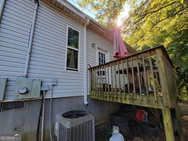 11 Spruce Street, Porterdale, GA 30014