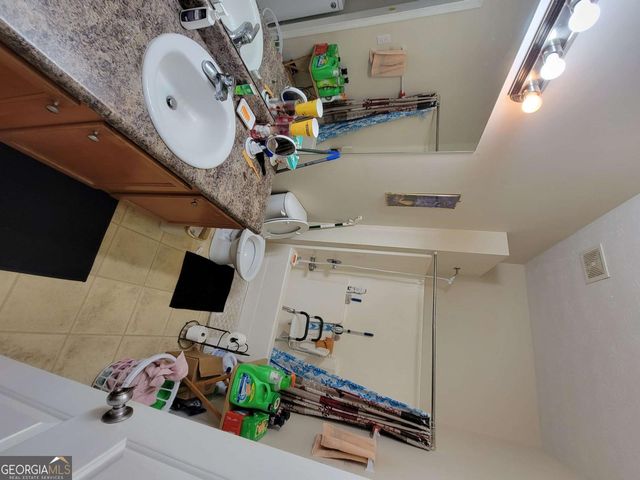 11 Spruce Street, Porterdale, GA 30014