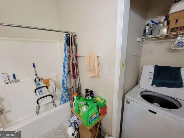 11 Spruce Street, Porterdale, GA 30014