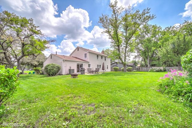 1111 Plum Grove Circle, Buffalo Grove, IL 60089