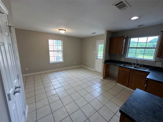 1160 S Belt Line Road, Dallas, TX 75253