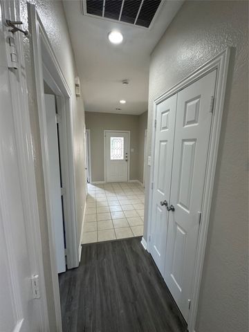 1160 S Belt Line Road, Dallas, TX 75253