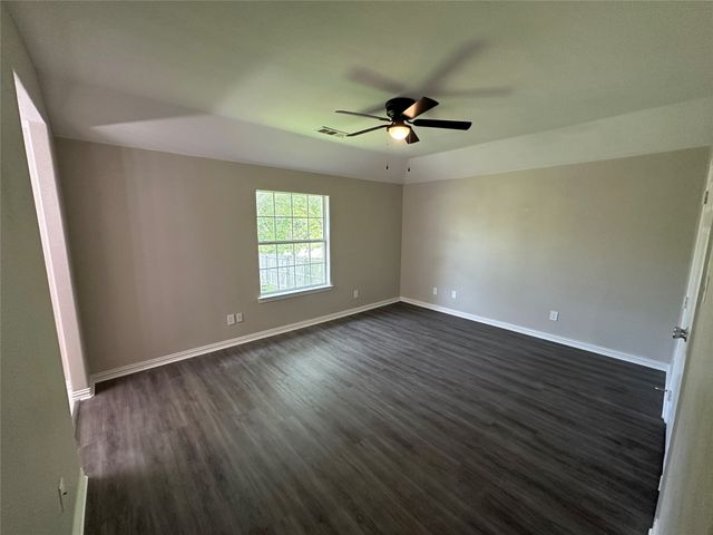 1160 S Belt Line Road, Dallas, TX 75253