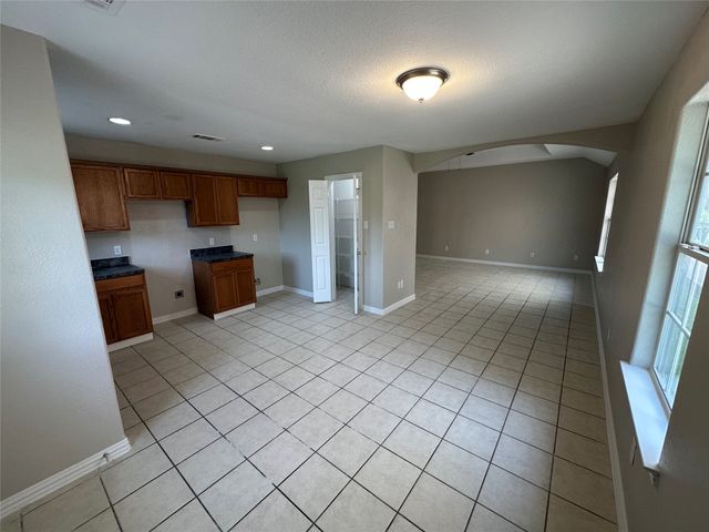 1160 S Belt Line Road, Dallas, TX 75253