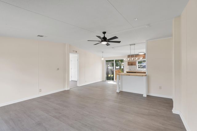 244 Paschel Avenue, Mary Esther, FL 32569