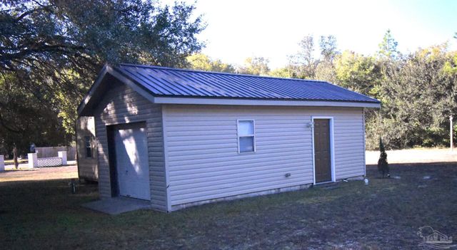 7195 Heath Rd, Milton, FL 32570