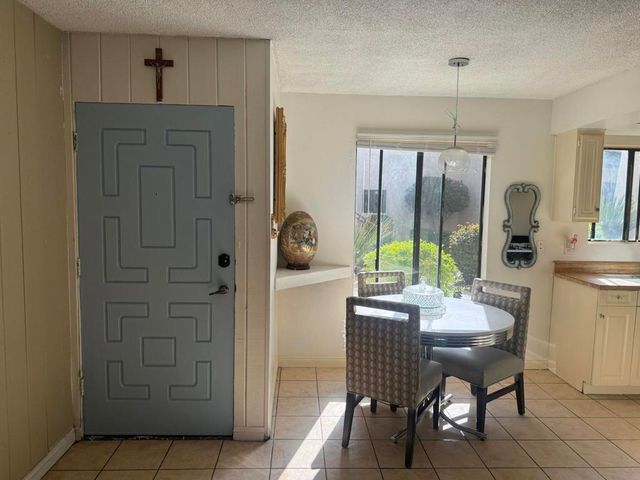 2160 S Palm Canyon Drive 7, Palm Springs, CA 92264