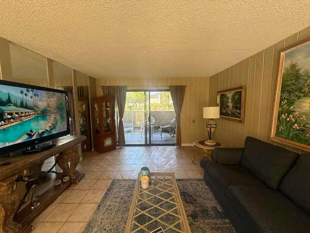 2160 S Palm Canyon Drive 7, Palm Springs, CA 92264