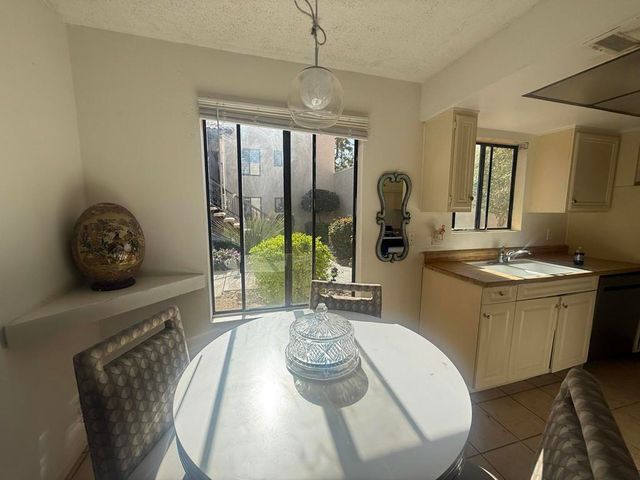 2160 S Palm Canyon Drive 7, Palm Springs, CA 92264