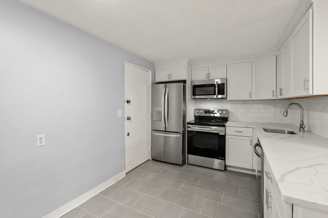 15 Staples Avenue 31, Everett, MA 02149