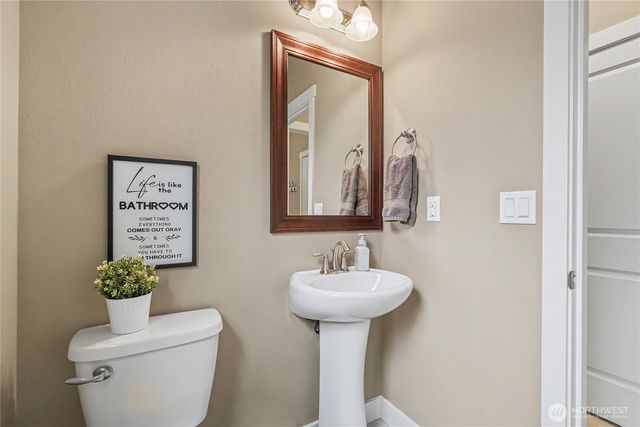 2911 Fenmoor Lane SE, Olympia, WA 98501