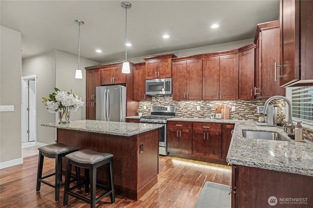 2911 Fenmoor Lane SE, Olympia, WA 98501