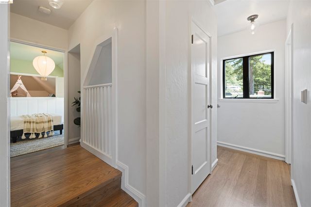 1170 Sterling Ave, Berkeley, CA 94708