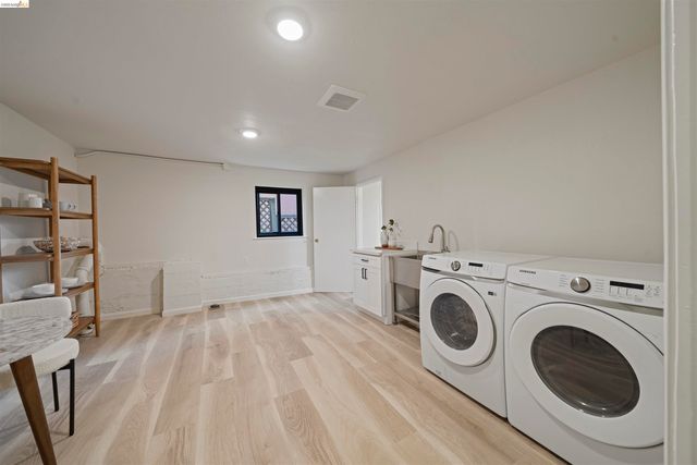 1170 Sterling Ave, Berkeley, CA 94708