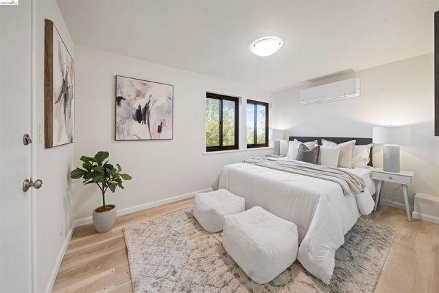 1170 Sterling Ave, Berkeley, CA 94708