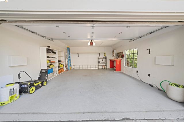 1170 Sterling Ave, Berkeley, CA 94708