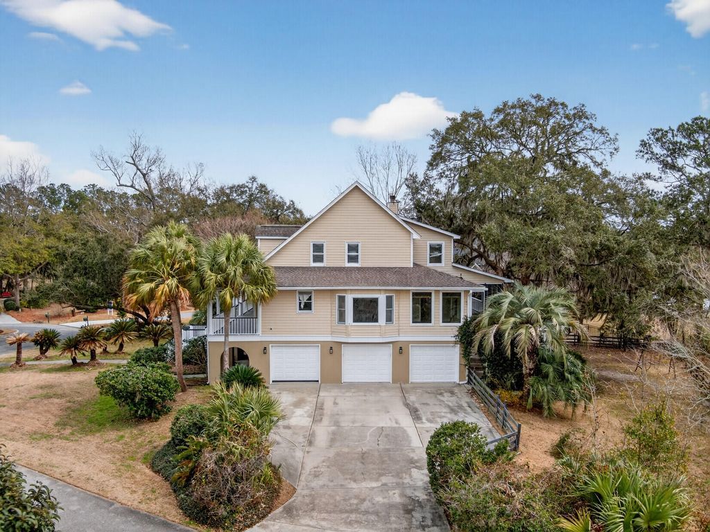 Image 63 of property listing at 3983 Gift Boulevard, Johns Island, SC 29455
