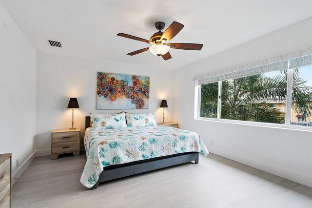 2881 NE 32ND Street 220, Fort Lauderdale, FL 33306