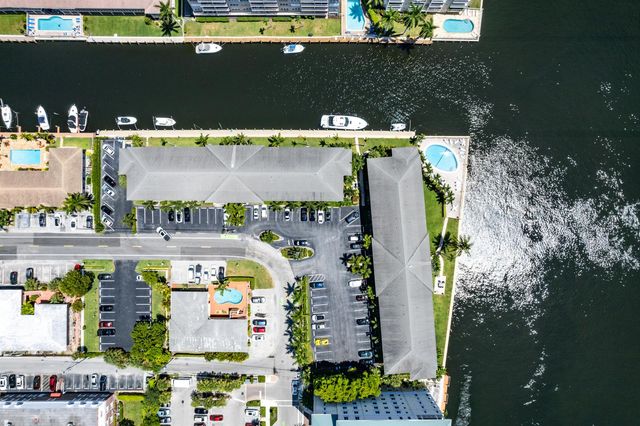 2881 NE 32ND Street 220, Fort Lauderdale, FL 33306