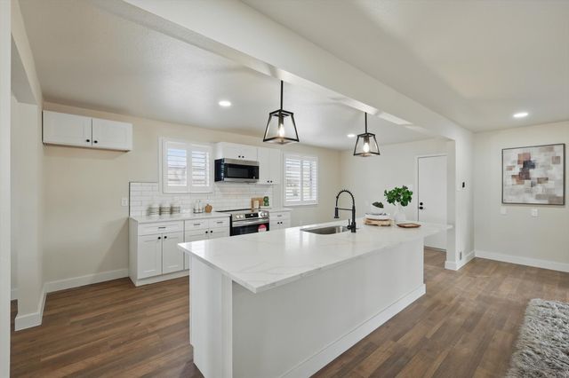 1007 Carroll Drive, Garland, TX 75041