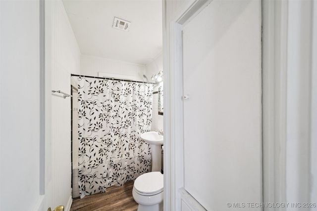 320 N Hogan Street, Pryor, OK 74361